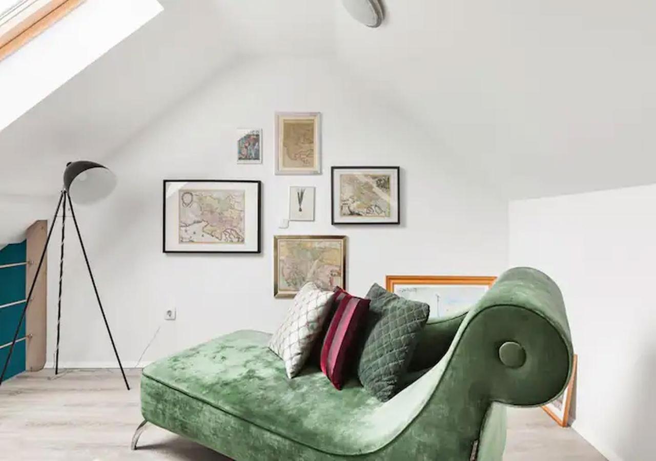Blissful Loft Tivoli Lägenhet Ljubljana Exteriör bild